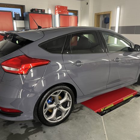 Ford Focus ST, Powłoka ceramiczna Gtechniq, korekta lakieru, polerowanie, Machnio Car's Clinic Auto Detailing Studio Radom