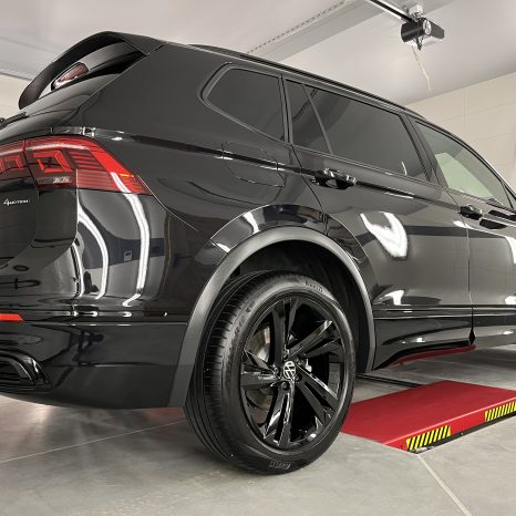 Volkswagen Tiguan - Machnio Car's Clinic Auto detailing Studio Radom. Powłoka ceramiczna Fireball korekta lakieru Detailing wnętrza